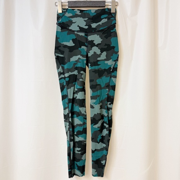lululemon athletica Pants - Lululemon Base Pace High-Rise Running Tight 25" Heritage 365 Camo Size 4